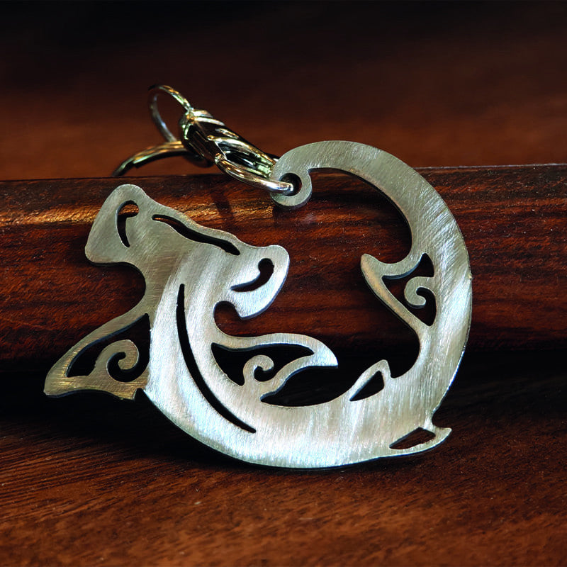 Porte clé inox brossé requin marteau